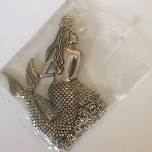 Mermaid necklace